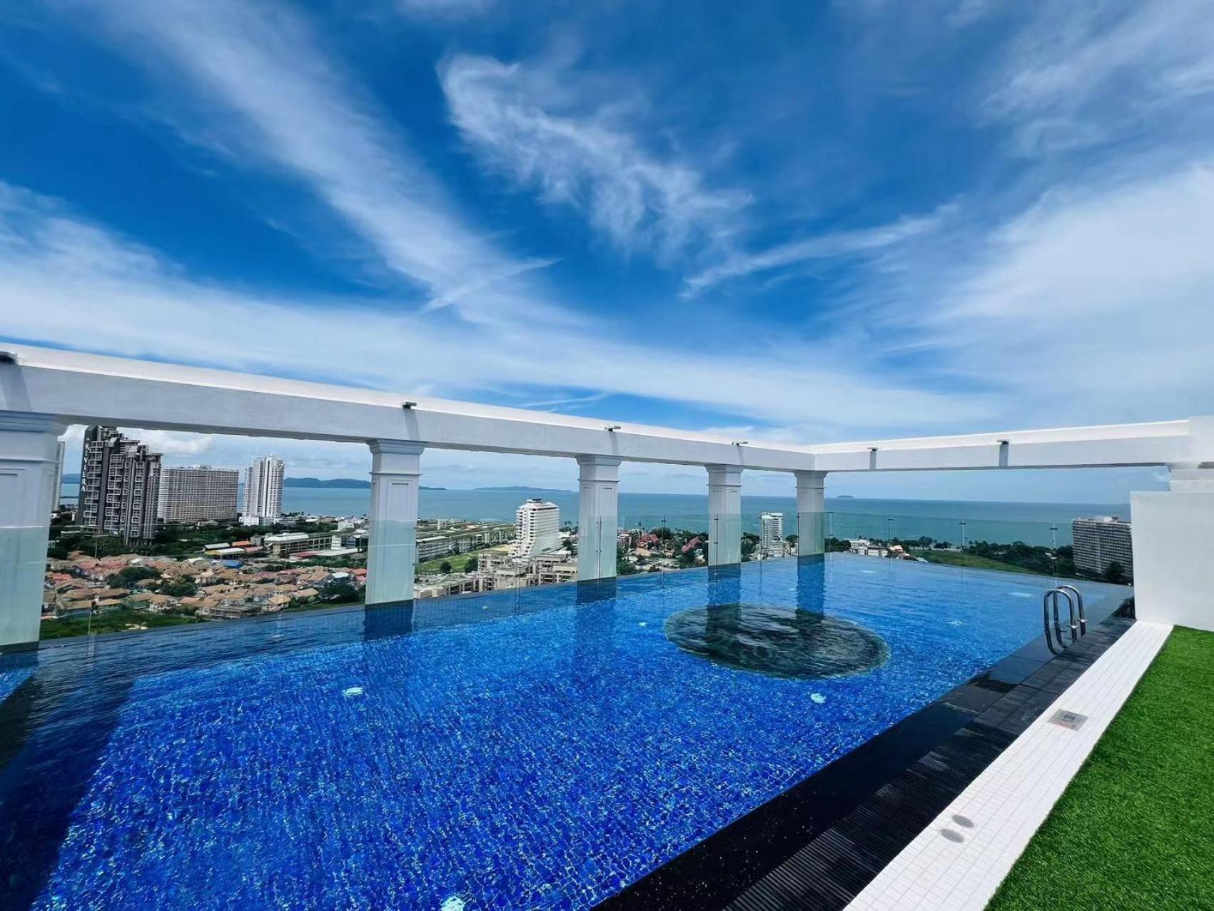 The Empire Tower Pattaya K Appartamento *