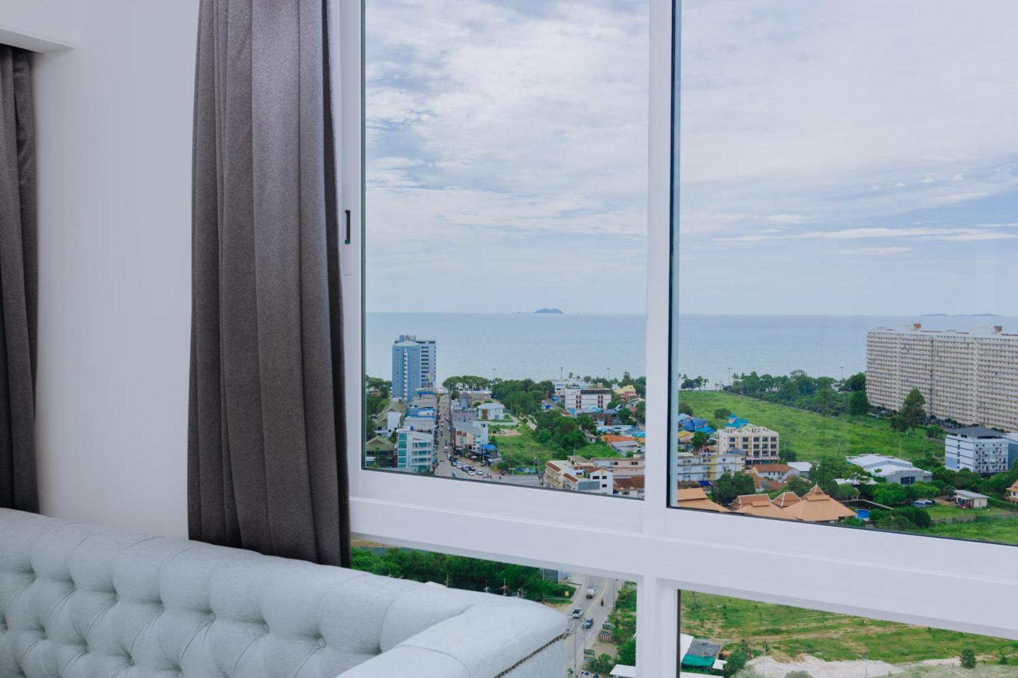 The Empire Tower Pattaya K *